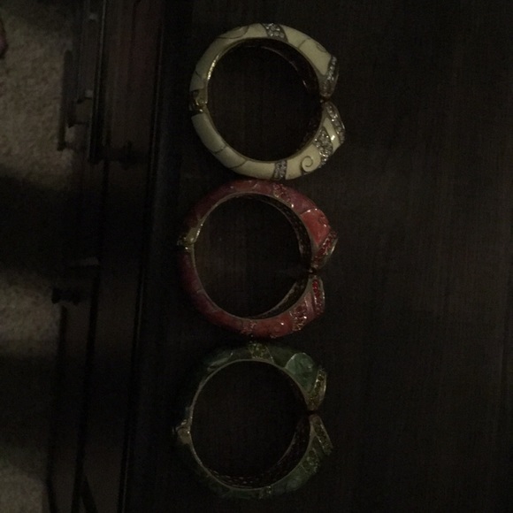 Bracelets - Picture 3 of 3